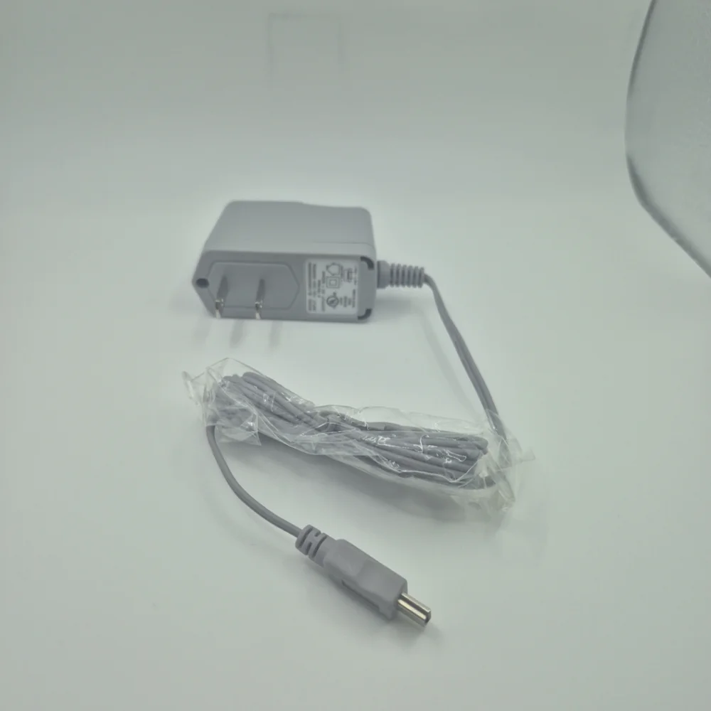 Charger #BLC060500800WU Gray 5V 800mA - NEW